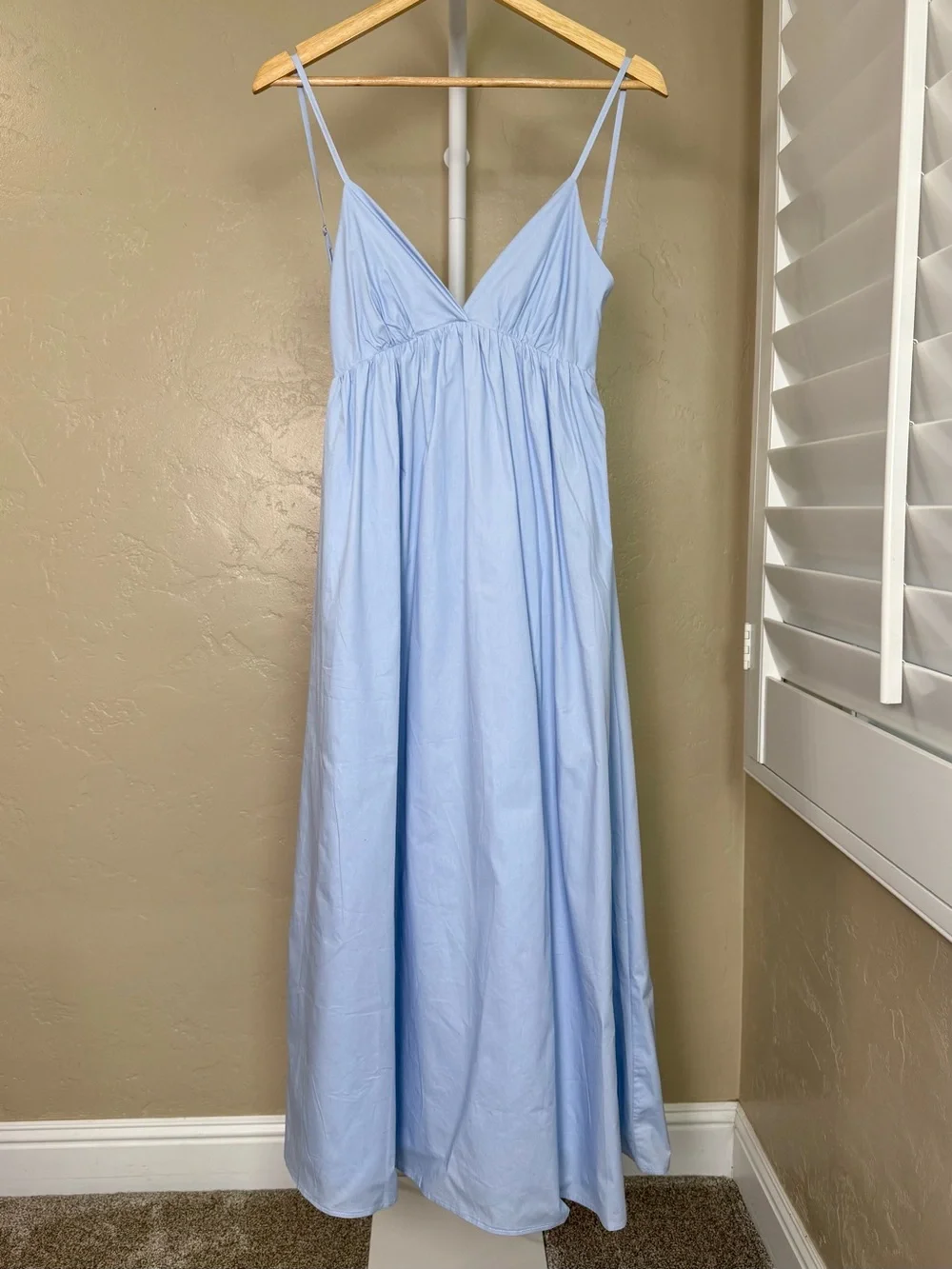 Sold - Picture 4 of 10